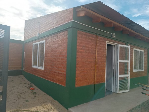 Propiedad En Barrio Parque Industrial (Cutrar Co)