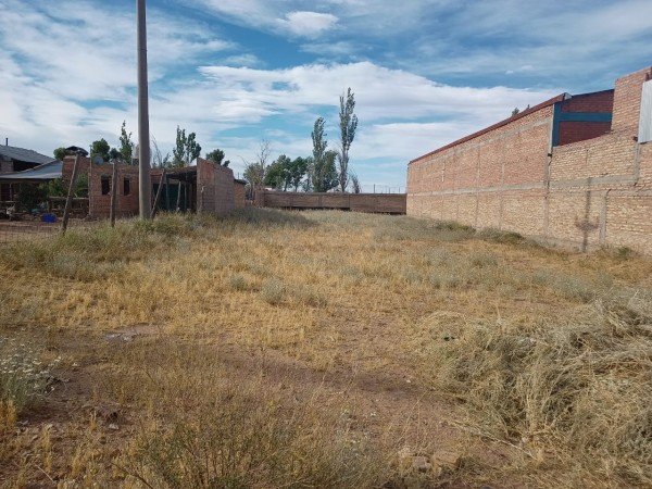 Propiedad En Barrio Parque Industrial (Cutrar Co)