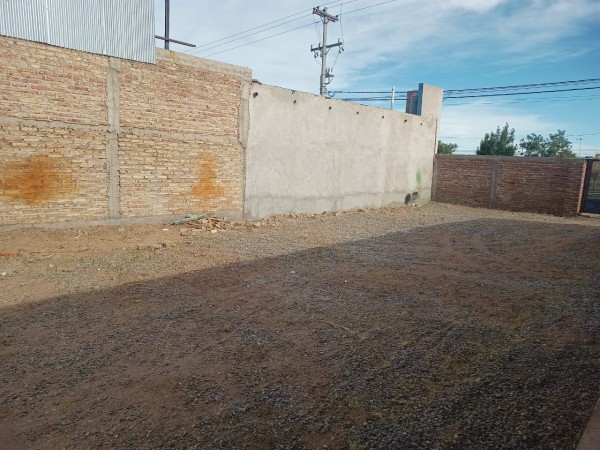 Propiedad En Barrio Parque Industrial (Cutrar Co)