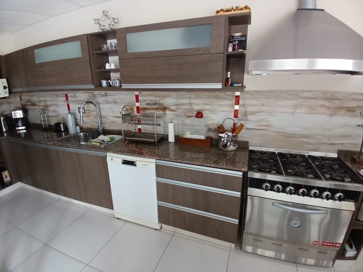 TyM vende EXCELENTE PROPIEDAD DE  NIVEL GERENCIAL 
