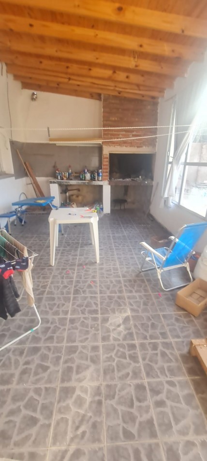 PROPIEDAD CON MUY BUENA UBICACION 