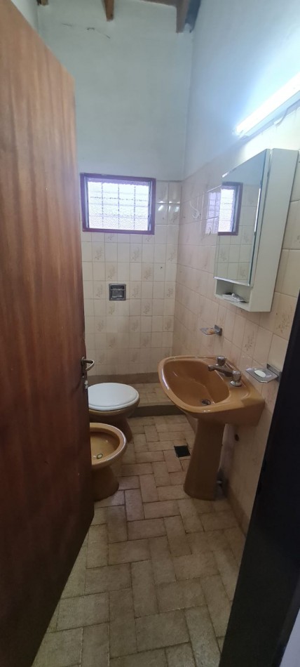 Casa con excelente ubicacion a metros de Av Keidel / Plaza Huincul