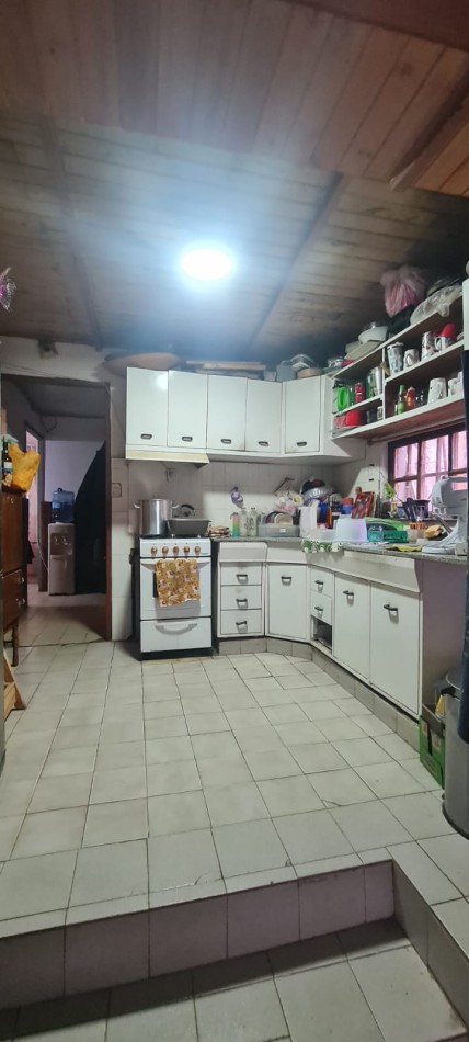 TyM VENDE EN EXCLUSIVA: CASA Y DEPARTAMENTO EN CUTRAL-CO 