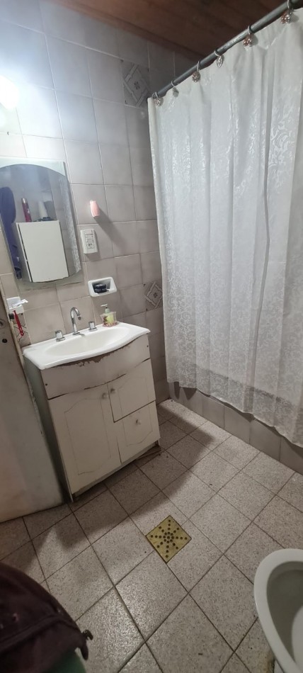 TyM VENDE EN EXCLUSIVA: CASA Y DEPARTAMENTO EN CUTRAL-CO 