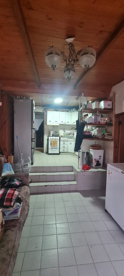 TyM VENDE EN EXCLUSIVA: CASA Y DEPARTAMENTO EN CUTRAL-CO 