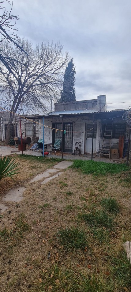 TyM VENDE EN EXCLUSIVA: CASA Y DEPARTAMENTO EN CUTRAL-CO 