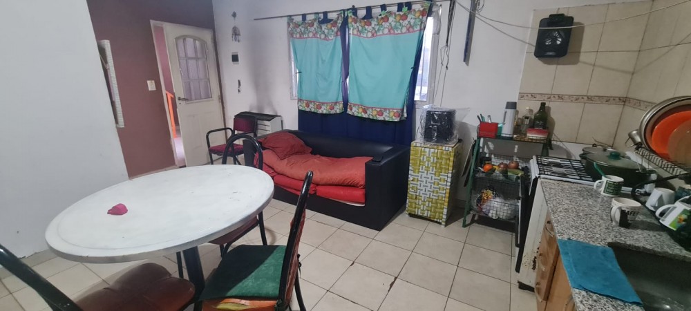 TyM VENDE EN EXCLUSIVA: 2 DEPARTAMENTOS, AMPLIOS Y COMODOS, CUTRAL-CO 