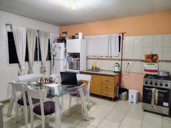 TyM VENDE EN EXCLUSIVA: 2 DEPARTAMENTOS, AMPLIOS Y COMODOS, CUTRAL-CO 